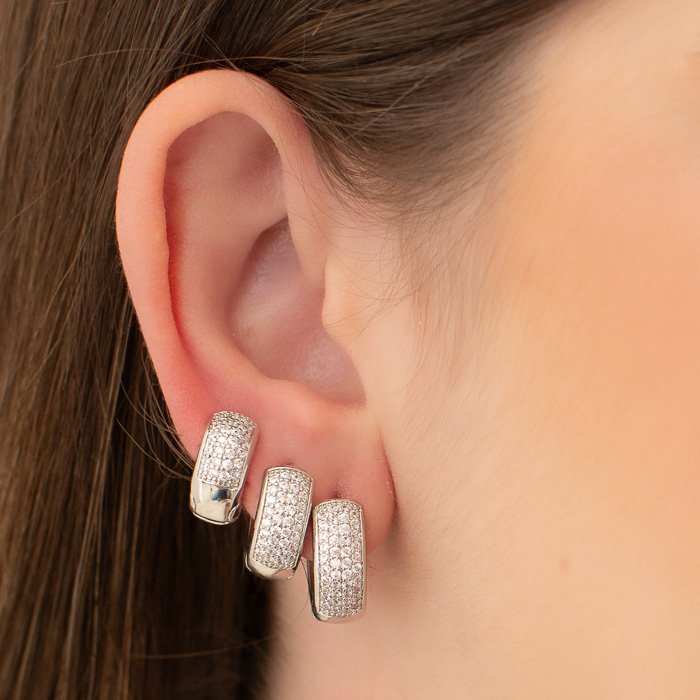 TRIO DE BRINCOS ARGOLA ARTICULADA CRAVEJADA COM 4 CARREIRAS