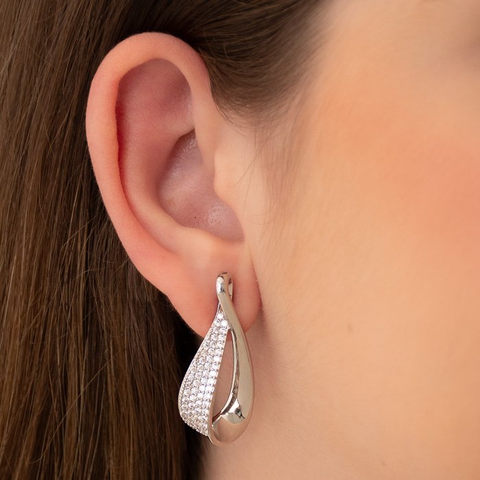 BRINCO CRAVEJADO E LISO TORCIDO