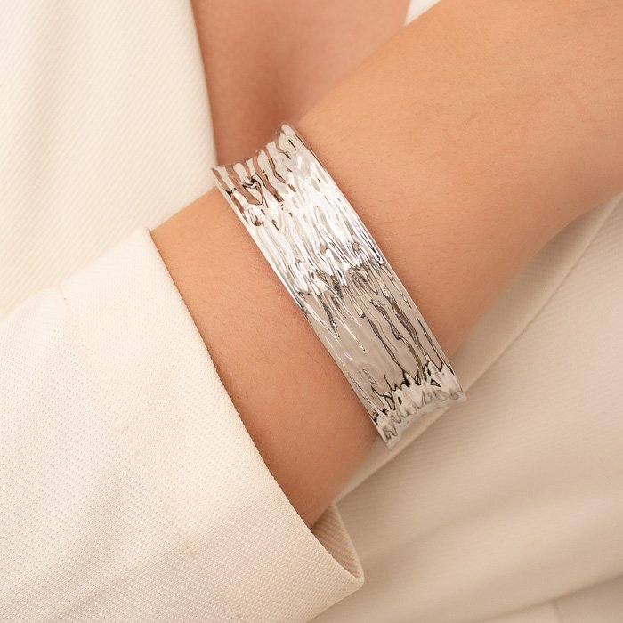 BRACELETE FEMININO GROSSO FRISADO