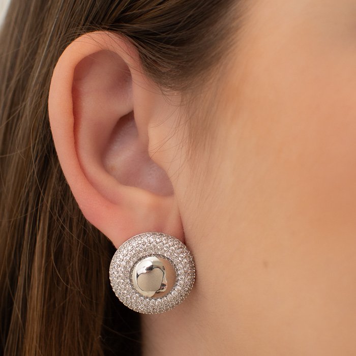 BRINCO REDONDO CRAVEJADO E LISO