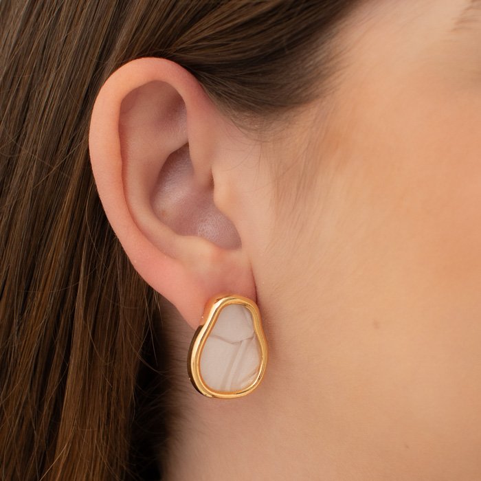 BRINCO ORGÂNICO COM PEDRA