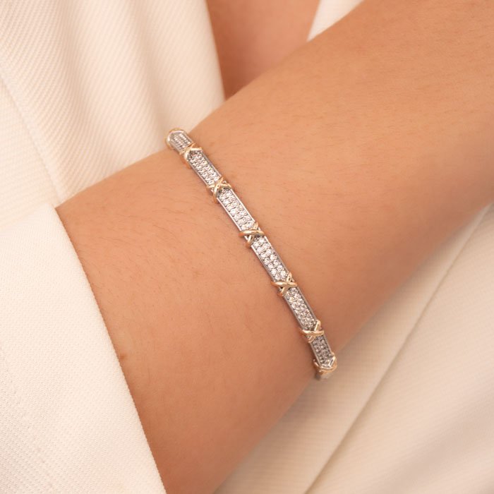 BRACELETE QUADRADO INSPIRAÇÃO X COM MICRO ZIRCÔNIAS