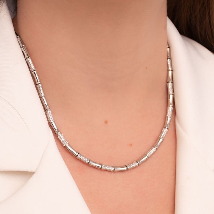 CHOKER LISO E CRAVEJADO FINO