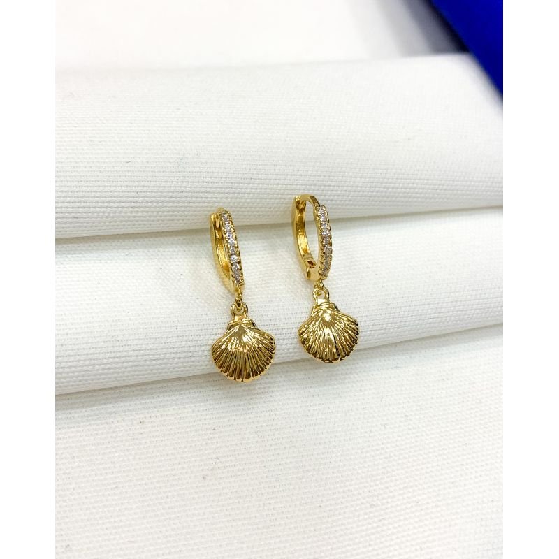 ARGOLA CRAVEJADA C/ PINGENTE DE CONCHA