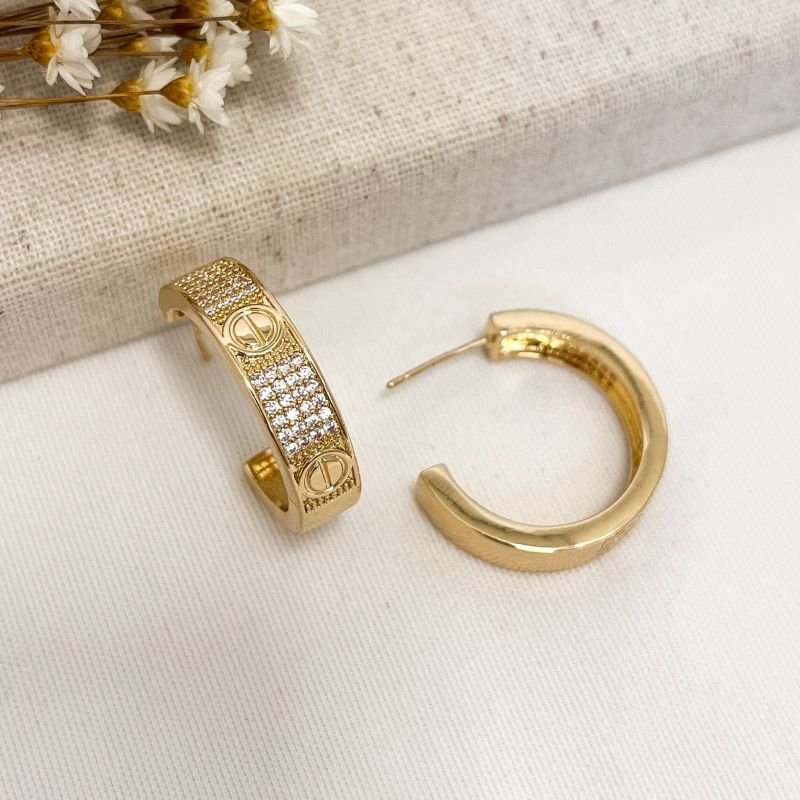 ARGOLA CRAVEJADA COM QUATRO CARREIRAS INSPIRAÇÃO