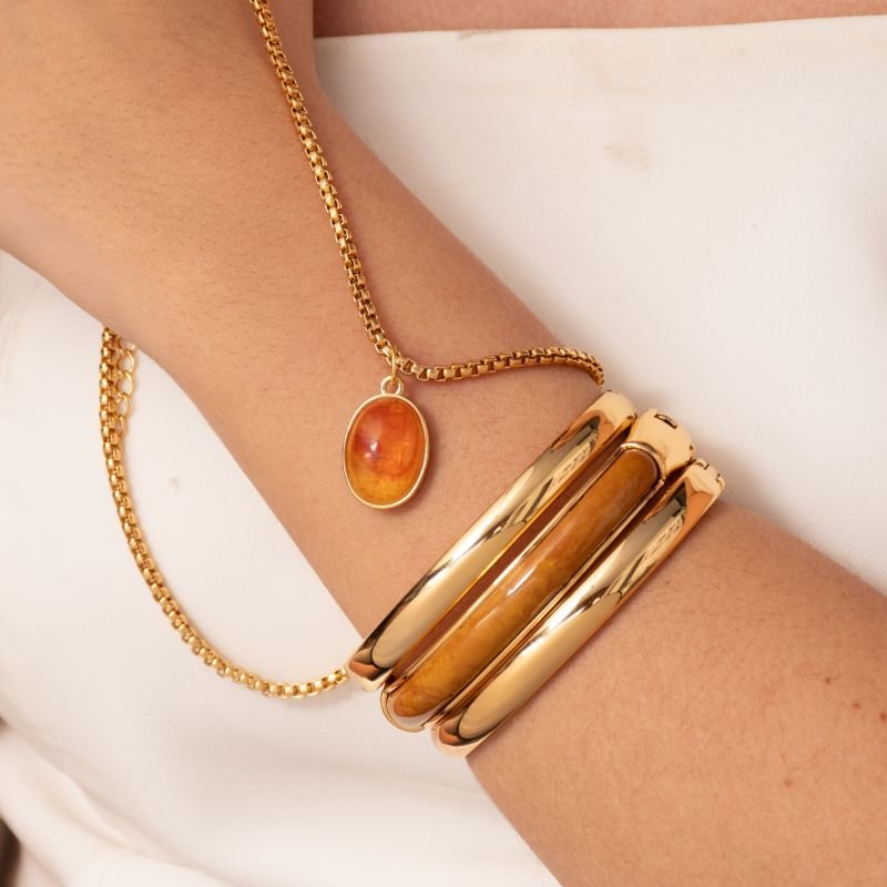 BRACELETE DOURADO PEDRA MARROM