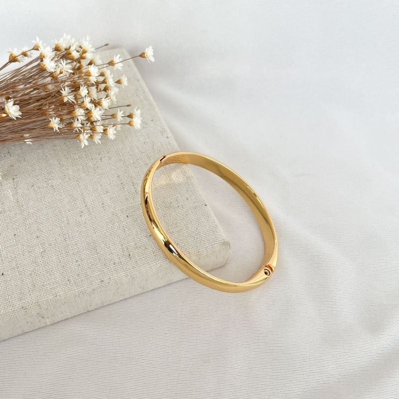 BRACELETE FEMININO LISO ESTILO RÉPLICA