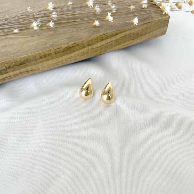 BRINCO GOTA DOURADO P