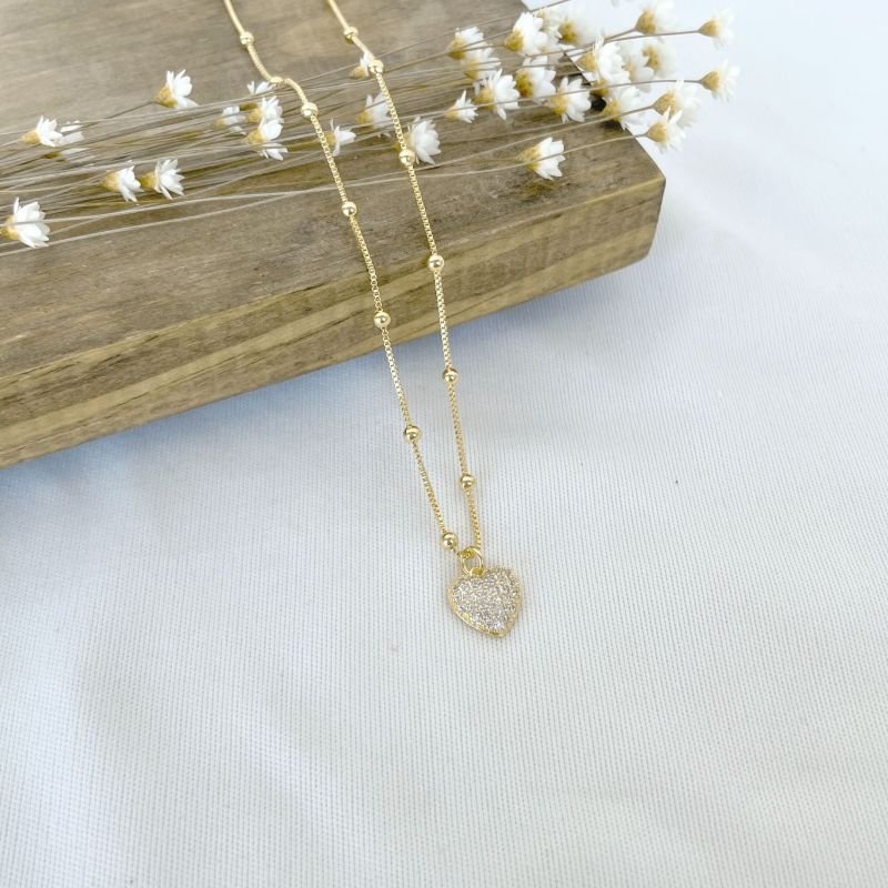 CHOKER CORRENTE VENEZIANA E BOLINHA COM Pingente CORAÇÃO CRAVE.