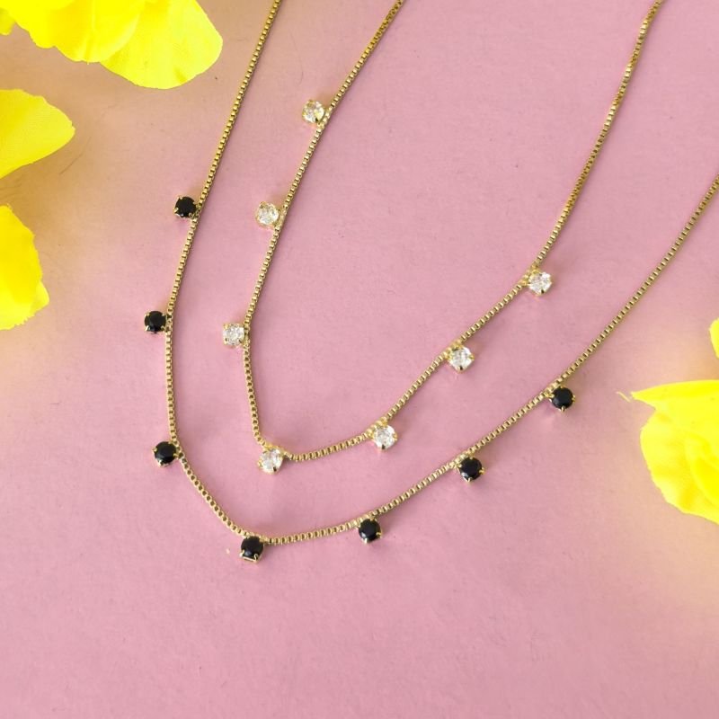 COLAR FEMININO SETE ZIRCÔNIAS NA VENEZIANA