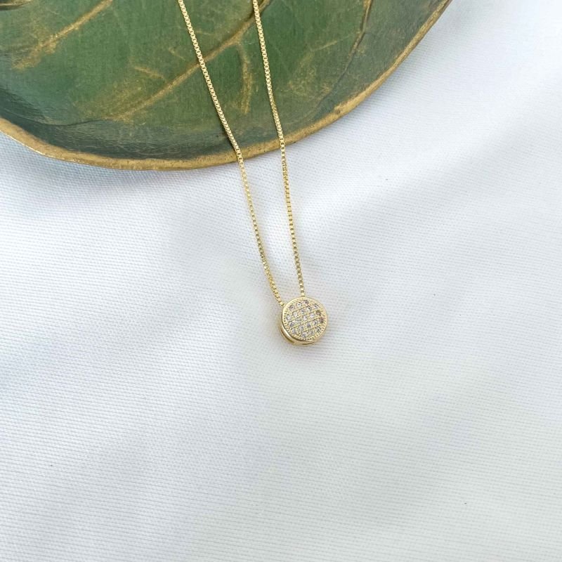 COLAR PONTO DE LUZ CRAVEJADO NA VENEZIANA