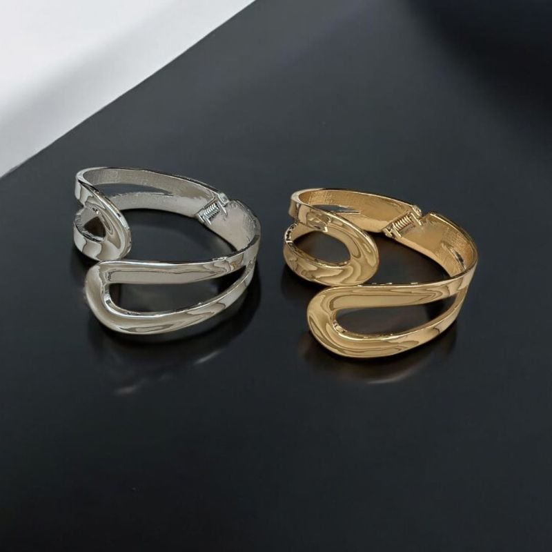 BRACELETE ABRAÇO VAZADO LARGO